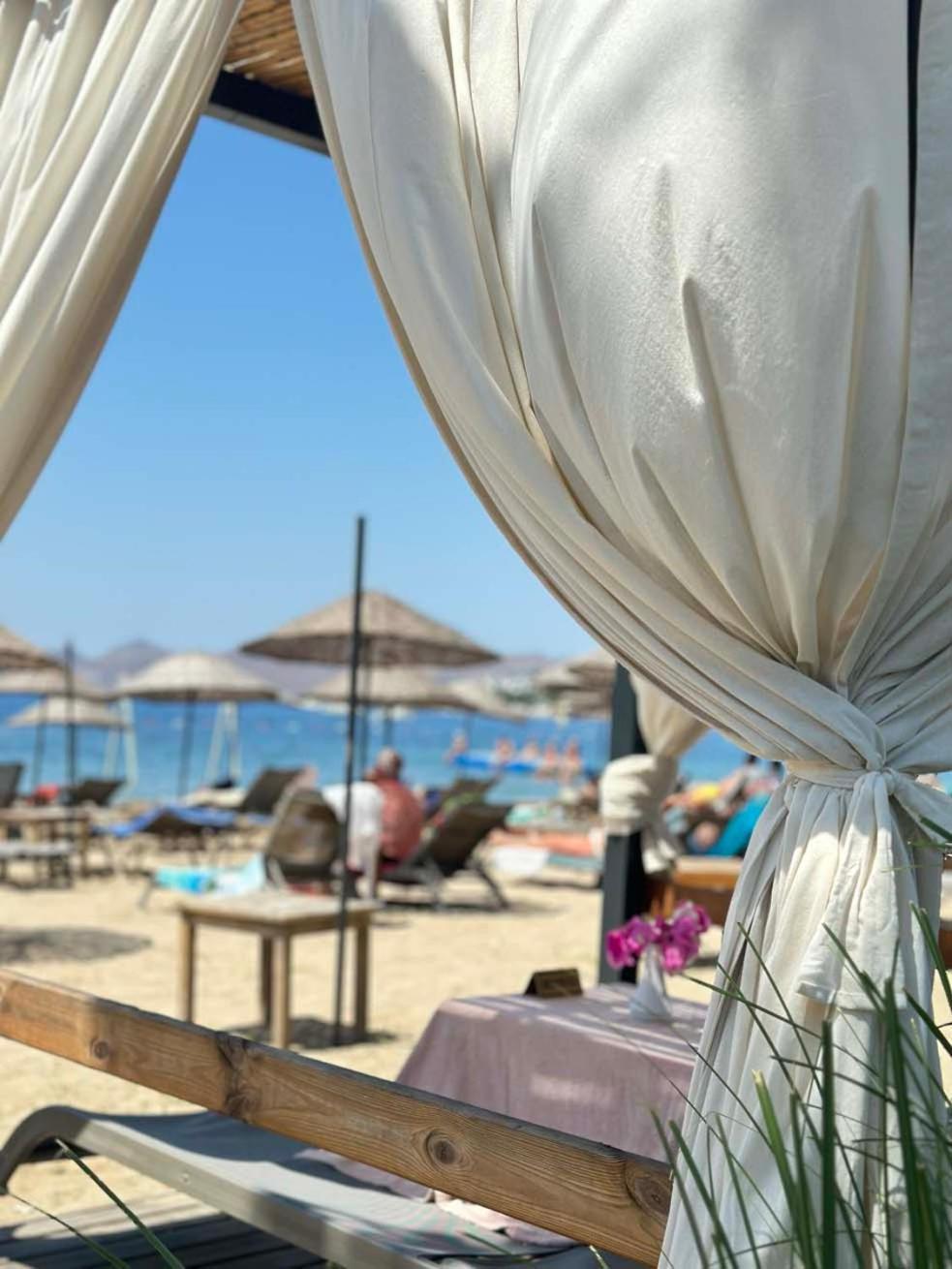 Ambrosia Hotel Beach & Spa Бітез Екстер'єр фото